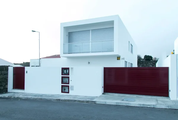 Fajã T4 House Renovation