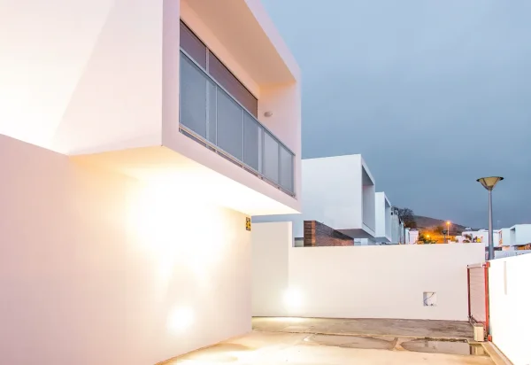 Fajã T4 House Renovation